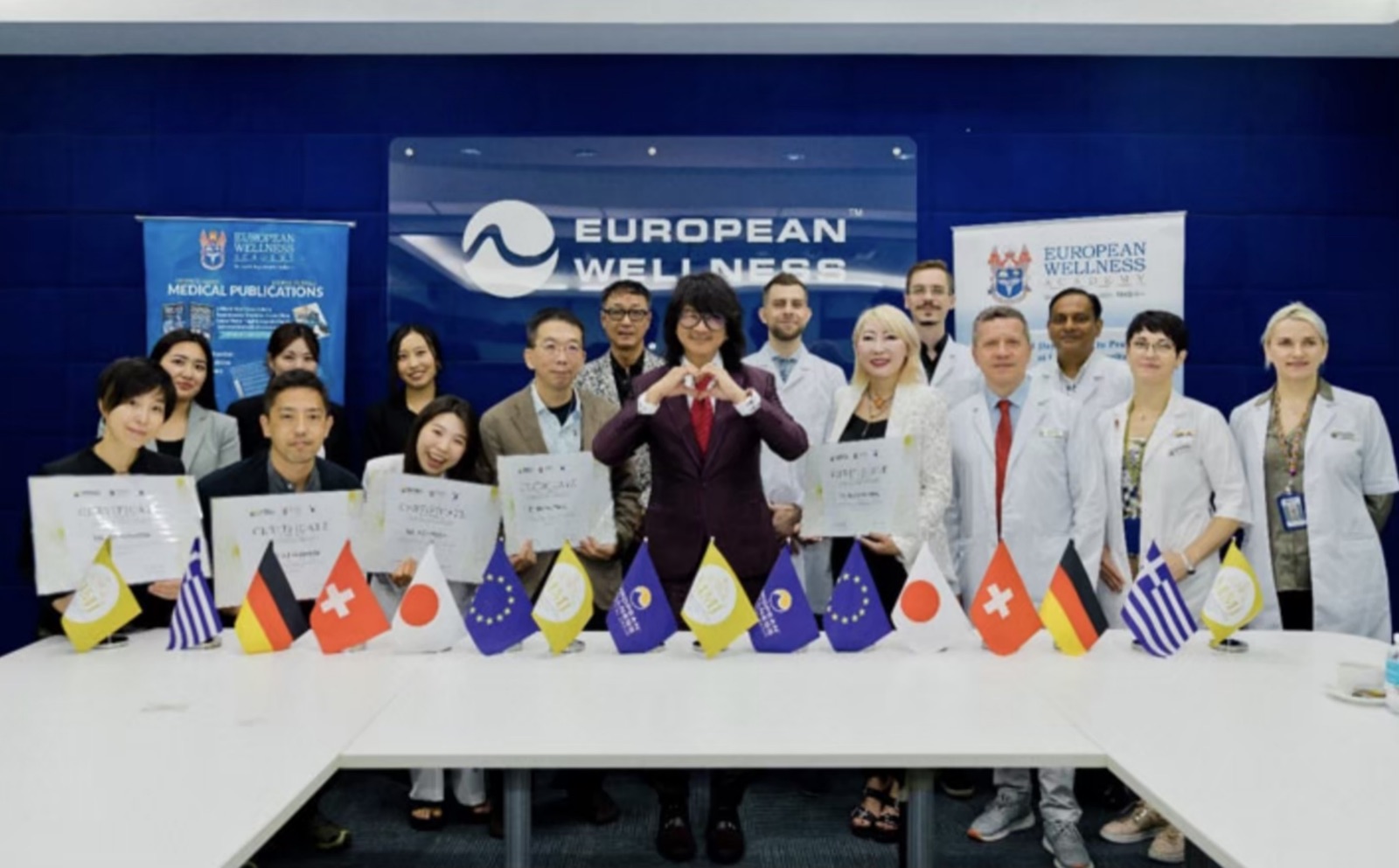 European Wellness Premier Centerを訪れたMMJ Academy(日本)の医師団と現地ドクター団